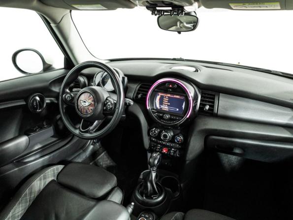 Mini Hatch III (F55/F56) с пробегом 2014 года, цена 1 299 700 рублей, 126484 км, хэтчбек, Автокод Объявления