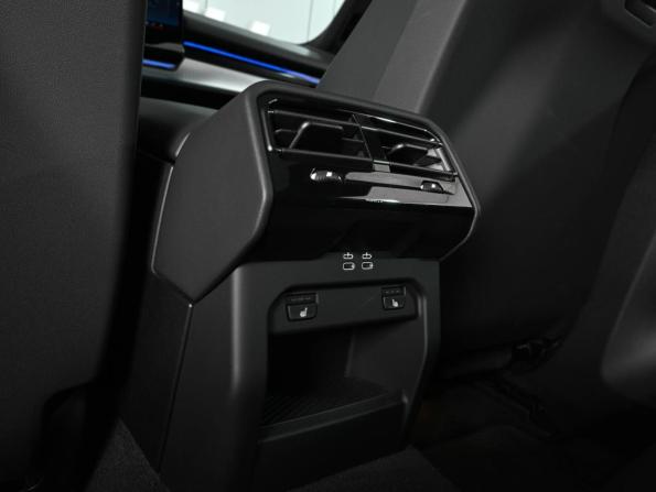 BMW 5 серии VIII (G60/G61/G68) с пробегом 2024 года, цена 7 499 000 рублей, 15000 км, седан, Автокод Объявления