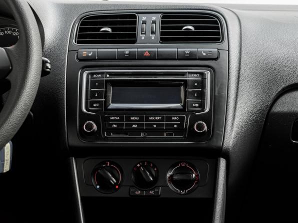 Volkswagen Polo V с пробегом 2013 года, цена 760 000 рублей, 100034 км, седан, Автокод Объявления