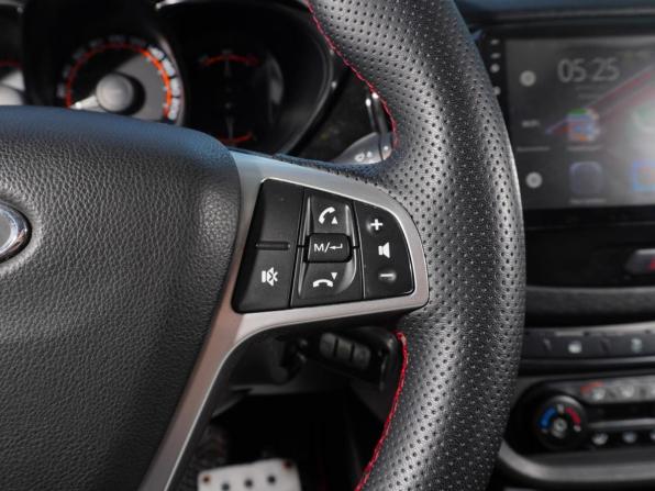 Lada (ВАЗ) Vesta I с пробегом 2019 года, цена 688 000 рублей, 211241 км, универсал, Автокод Объявления