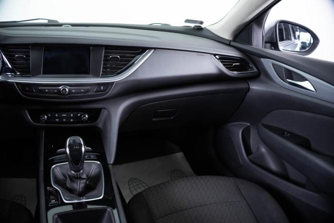 Opel Insignia II с пробегом 2018 года, цена 1 449 000 рублей, 179500 км, лифтбек, Автокод Объявления