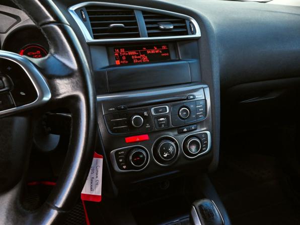 Citroen C4 II с пробегом 2013 года, цена 457 000 рублей, 215833 км, хэтчбек, Автокод Объявления