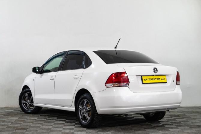 Volkswagen Polo V с пробегом 2013 года, цена 599 000 рублей, 181162 км, седан, Автокод Объявления