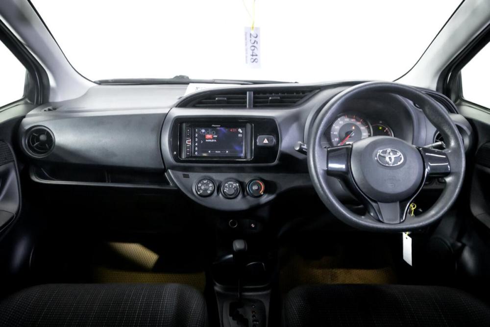 Toyota Vitz III (XP130) Рестайлинг 2 Тюмень  - изображение 15