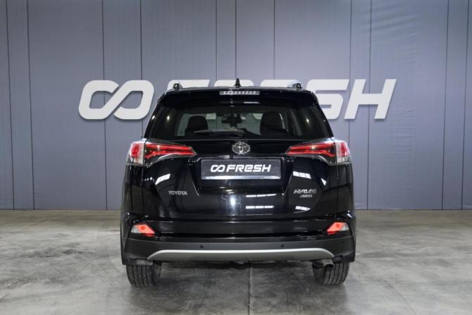 Toyota RAV4 IV (XA40) Рестайлинг с пробегом 2017 года, цена 2 799 000 рублей, 78379 км, внедорожник, Автокод Объявления