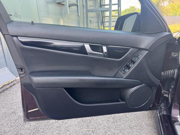 Mercedes-Benz C-Класс III (W204) с пробегом 2011 года, цена 1 040 000 рублей, 298000 км, седан, Автокод Объявления