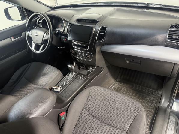 Kia Sorento II Рестайлинг с пробегом 2015 года, цена 1 819 800 рублей, 142000 км, внедорожник, Автокод Объявления