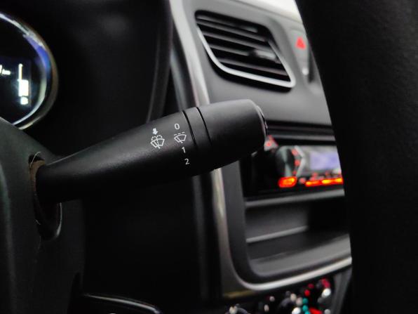 Renault Logan II Рестайлинг с пробегом 2018 года, цена 885 000 рублей, 57533 км, седан, Автокод Объявления