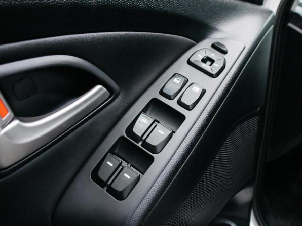 Hyundai ix35 I с пробегом 2012 года, цена 1 399 000 рублей, 132474 км, внедорожник, Автокод Объявления