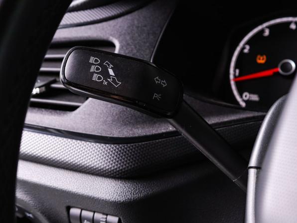 Volkswagen Polo VI с пробегом 2022 года, цена 1 579 000 рублей, 136180 км, лифтбек, Автокод Объявления