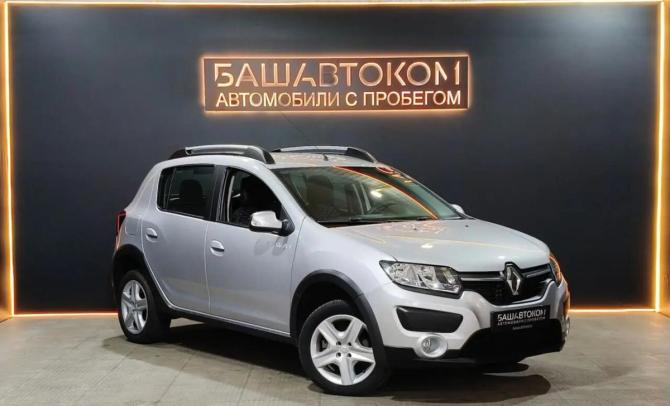 Renault Sandero II с пробегом 2017 года, цена 959 000 рублей, 153999 км, хэтчбек, Автокод Объявления