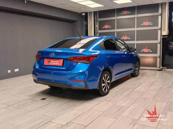 Hyundai Solaris II с пробегом 2017 года, цена 948 000 рублей, 62000 км, седан, Автокод Объявления