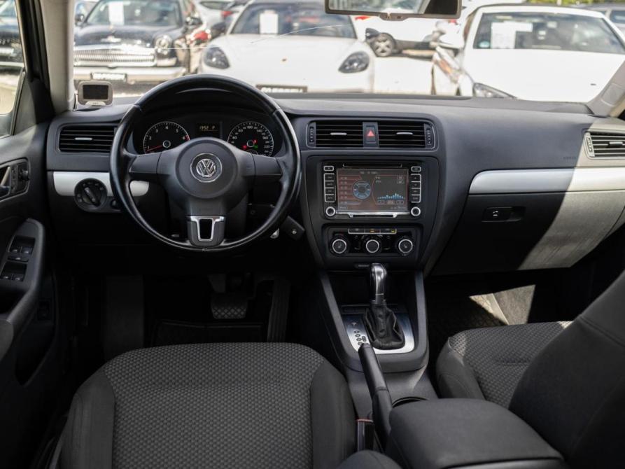 Volkswagen Jetta VI Сочи  - изображение 6