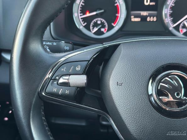 Skoda Karoq I с пробегом 2021 года, цена 2 320 000 рублей, 103500 км, внедорожник, Автокод Объявления