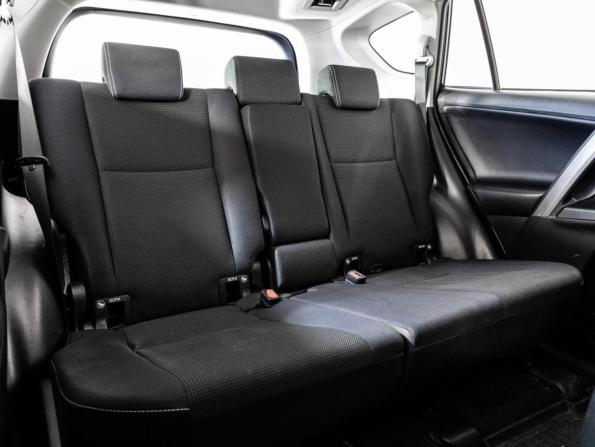 Toyota RAV4 IV (XA40) Рестайлинг с пробегом 2018 года, цена 2 249 000 рублей, 145587 км, внедорожник, Автокод Объявления
