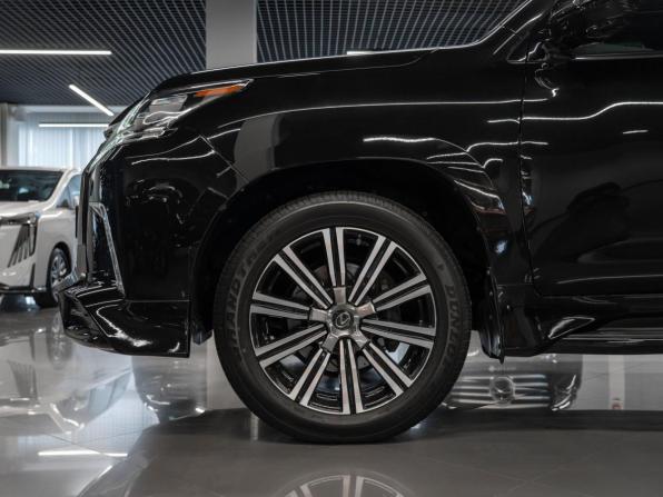 Lexus LX III Рестайлинг 2 с пробегом 2018 года, цена 9 100 000 рублей, 104122 км, внедорожник, Автокод Объявления
