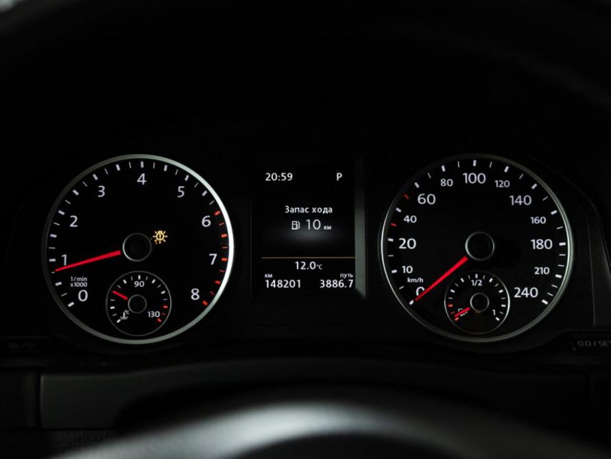 Volkswagen Tiguan I Рестайлинг Санкт-Петербург  - изображение 13