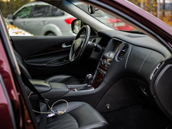 Infiniti QX50 I с пробегом 2015 года, цена 1 720 000 рублей, 137581 км, внедорожник, Автокод Объявления