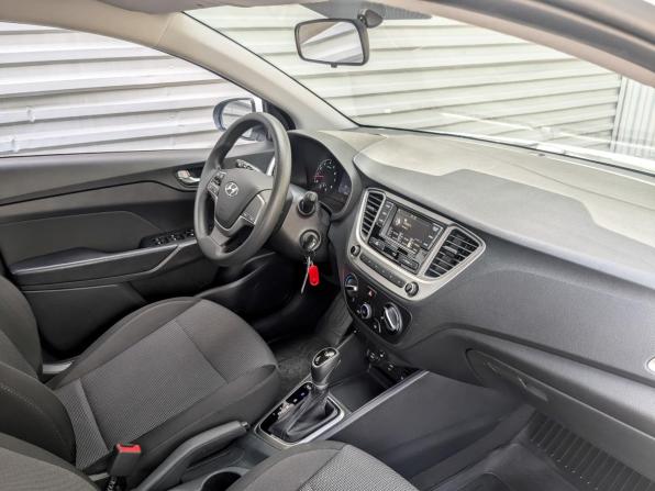 Hyundai Solaris II Рестайлинг с пробегом 2022 года, цена 1 650 000 рублей, 76792 км, седан, Автокод Объявления