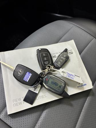 Hyundai Solaris I Рестайлинг с пробегом 2015 года, цена 999 000 рублей, 140000 км, седан, Автокод Объявления