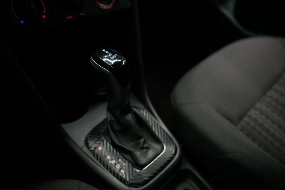 Volkswagen Polo V Рестайлинг Крым  - изображение 13