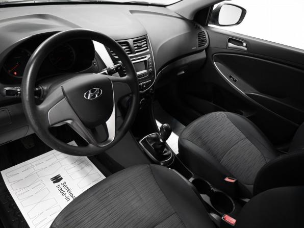 Hyundai Solaris I Рестайлинг с пробегом 2015 года, цена 860 000 рублей, 109403 км, седан, Автокод Объявления