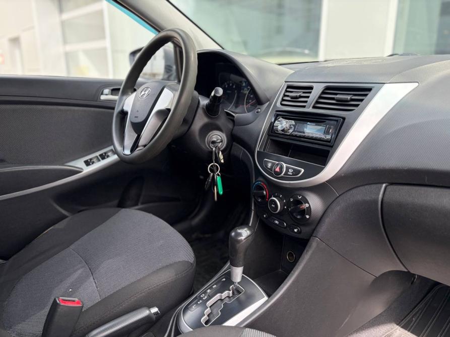 Hyundai Solaris I Санкт-Петербург  - изображение 8