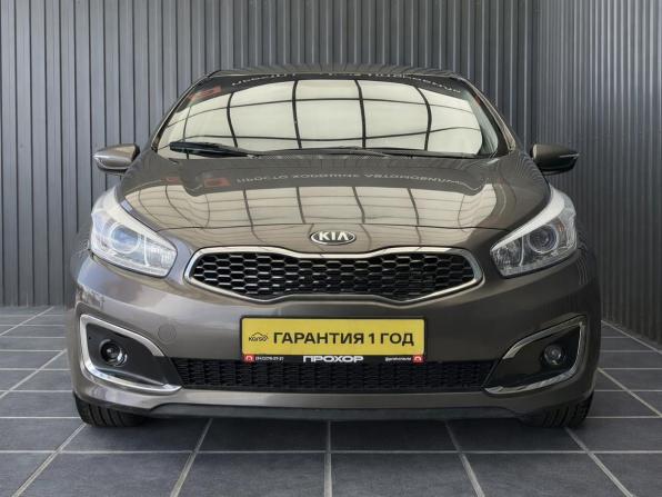 Kia Ceed II Рестайлинг с пробегом 2017 года, цена 1 457 000 рублей, 124007 км, хэтчбек, Автокод Объявления