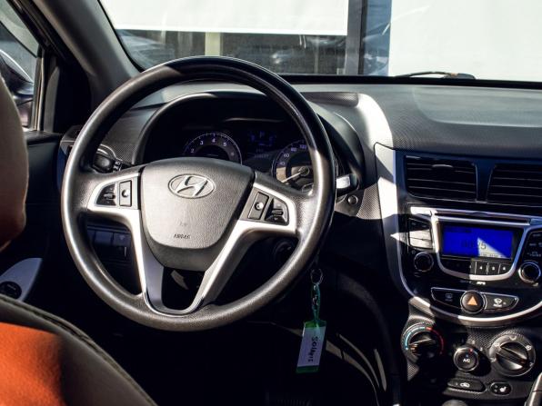 Hyundai Solaris I с пробегом 2012 года, цена 499 000 рублей, 210636 км, седан, Автокод Объявления