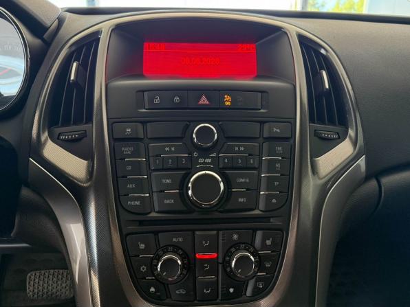 Opel Astra J с пробегом 2011 года, цена 577 000 рублей, 184687 км, хэтчбек, Автокод Объявления