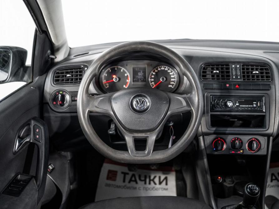 Volkswagen Polo V Рестайлинг Иркутск  - изображение 9