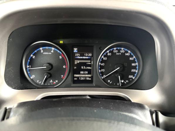 Toyota RAV4 IV (XA40) Рестайлинг с пробегом 2019 года, цена 2 650 000 рублей, 126105 км, внедорожник, Автокод Объявления