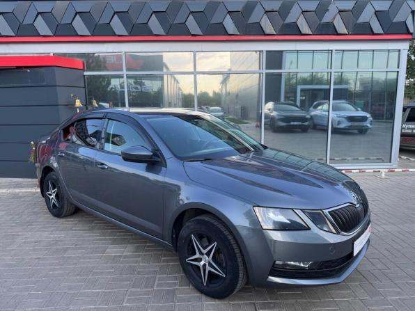 Skoda Octavia III (A7) Рестайлинг с пробегом 2017 года, цена 1 569 900 рублей, 101807 км, лифтбек, Автокод Объявления