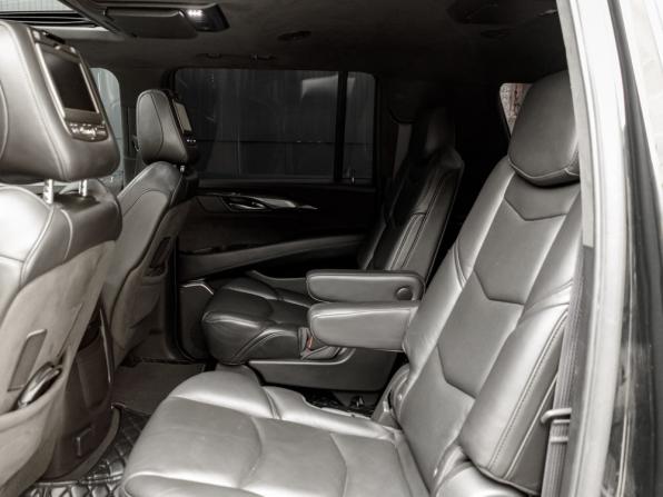 Cadillac Escalade IV с пробегом 2016 года, цена 3 850 000 рублей, 247759 км, внедорожник, Автокод Объявления