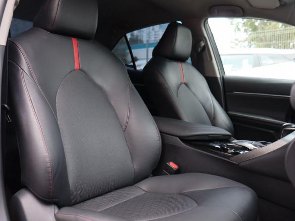 Toyota Camry VIII (XV70) Рестайлинг с пробегом 2020 года, цена 3 045 000 рублей, 42313 км, седан, Автокод Объявления