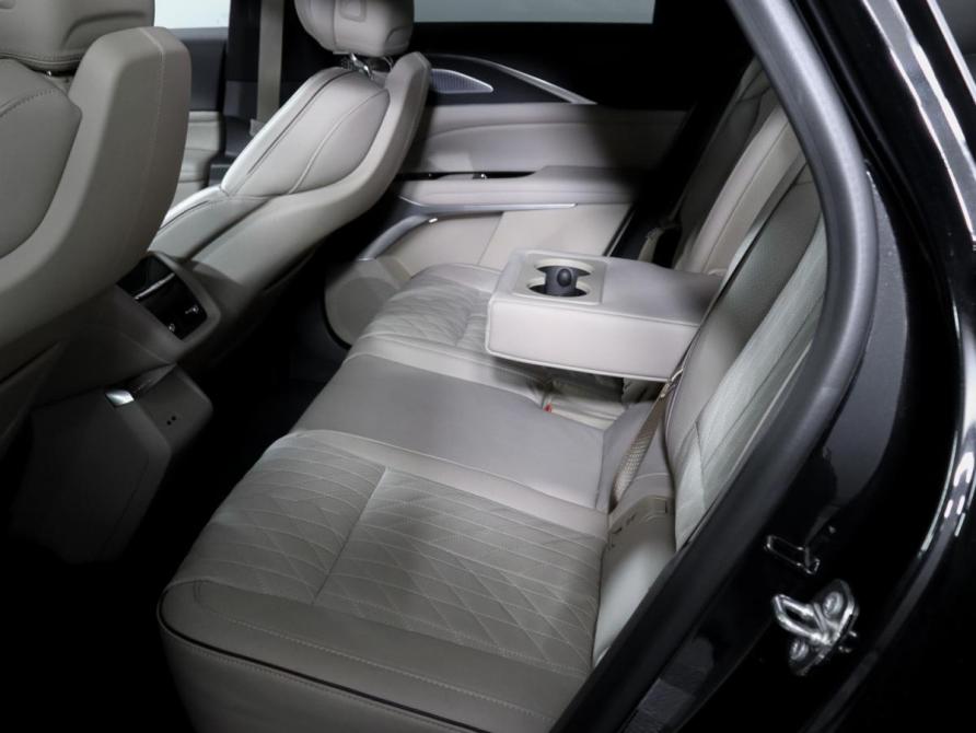 Cadillac Lyriq Москва  - изображение 10