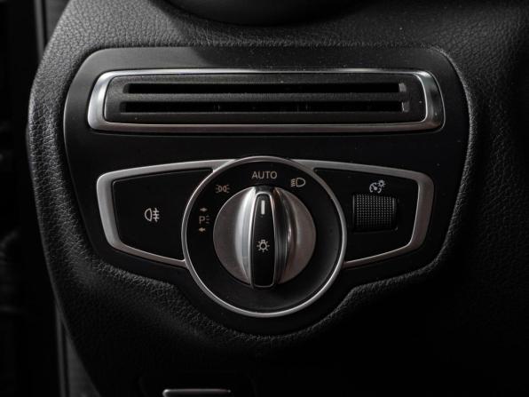 Mercedes-Benz C-Класс IV (W205) Рестайлинг с пробегом 2018 года, цена 2 648 000 рублей, 140688 км, седан, Автокод Объявления
