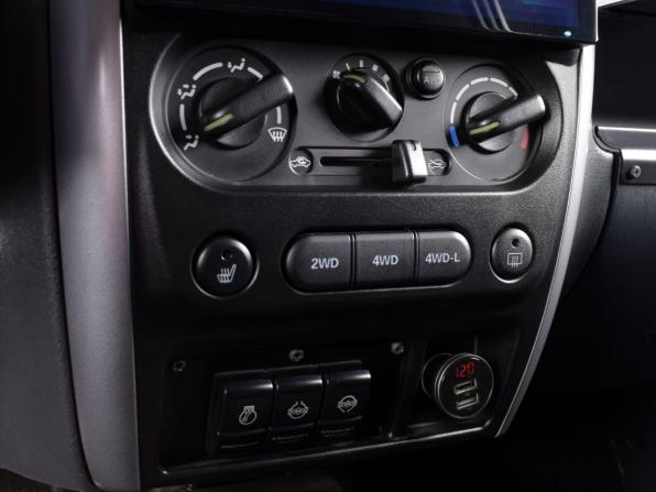 Suzuki Jimny III Рестайлинг 1 с пробегом 2005 года, цена 2 499 997 рублей, 198015 км, внедорожник, Автокод Объявления