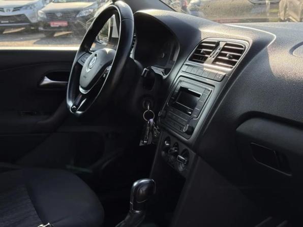Volkswagen Polo V Рестайлинг с пробегом 2020 года, цена 1 295 000 рублей, 138400 км, седан, Автокод Объявления