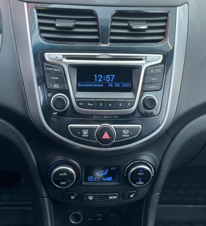 Hyundai Solaris I Рестайлинг с пробегом 2016 года, цена 880 000 рублей, 138217 км, седан, Автокод Объявления