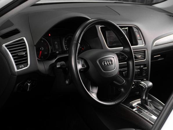 Audi Q5 I (8R) Рестайлинг с пробегом 2015 года, цена 2 199 000 рублей, 148127 км, внедорожник, Автокод Объявления