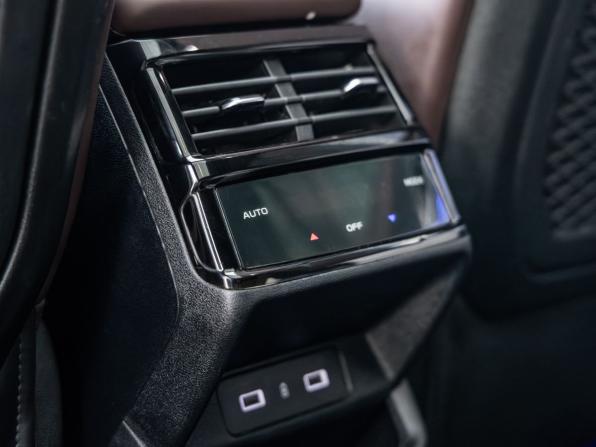 Geely Monjaro I с пробегом 2023 года, цена 3 238 000 рублей, 55200 км, внедорожник, Автокод Объявления