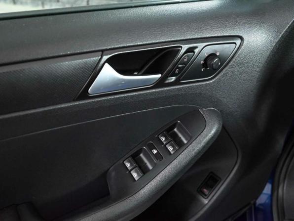 Volkswagen Jetta VI Рестайлинг с пробегом 2014 года, цена 1 250 000 рублей, 162212 км, седан, Автокод Объявления