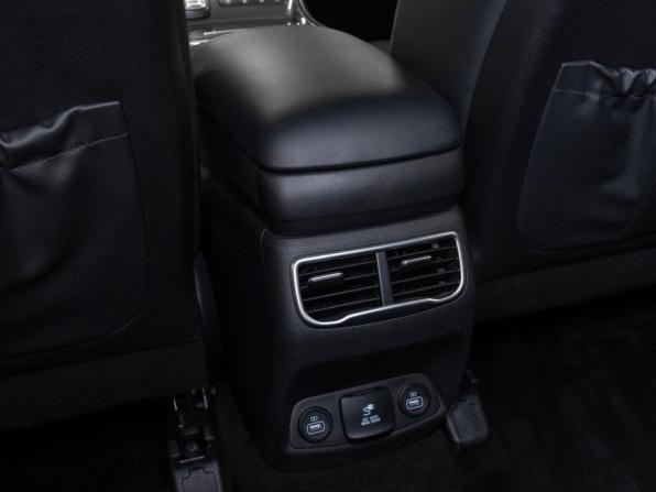 Hyundai Santa Fe IV Рестайлинг с пробегом 2021 года, цена 3 080 000 рублей, 104918 км, внедорожник, Автокод Объявления