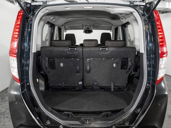 Toyota Roomy I Рестайлинг с пробегом 2021 года, цена 1 050 000 рублей, 23106 км, микровэн, Автокод Объявления