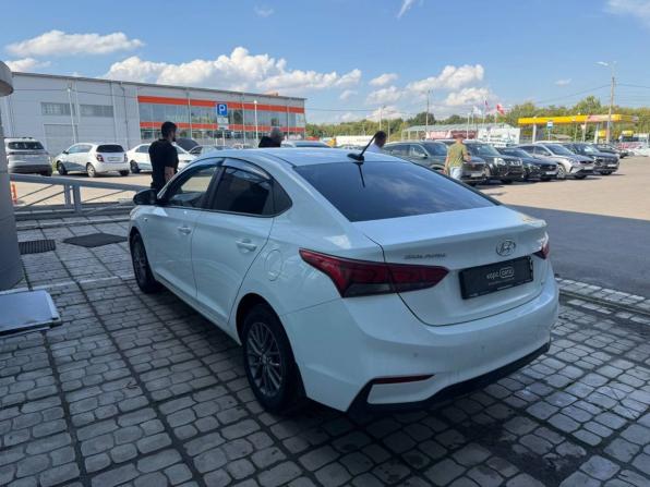 Hyundai Solaris II с пробегом 2018 года, цена 1 190 000 рублей, 161994 км, седан, Автокод Объявления