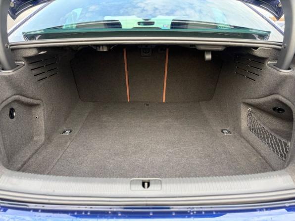 Audi A4 V (B9) Рестайлинг с пробегом 2021 года, цена 3 200 000 рублей, 48826 км, седан, Автокод Объявления