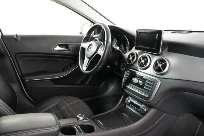 Mercedes-Benz GLA I (X156) с пробегом 2015 года, цена 2 700 000 рублей, 54365 км, внедорожник, Автокод Объявления