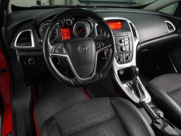 Opel Astra J Рестайлинг с пробегом 2013 года, цена 749 000 рублей, 110969 км, хэтчбек, Автокод Объявления