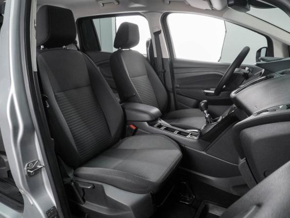 Ford C-MAX II Рестайлинг с пробегом 2017 года, цена 1 639 000 рублей, 157432 км, компактвэн, Автокод Объявления